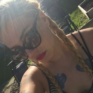 Meet your Posher, Anastasia